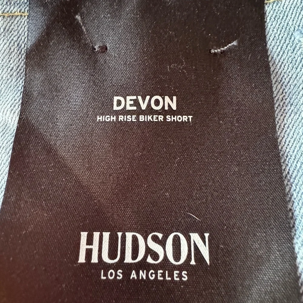 Hudson Jeans Devon High-Rise Distressed Biker Shorts in‎ Lift Me Up Size 24 New
